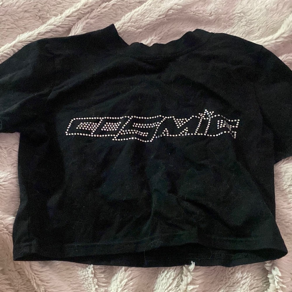 crop top glittery
